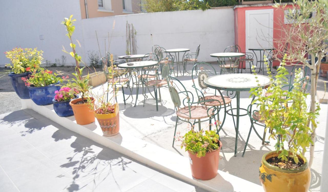 Hotel Les Rosiers La Rochelle  Exterior foto